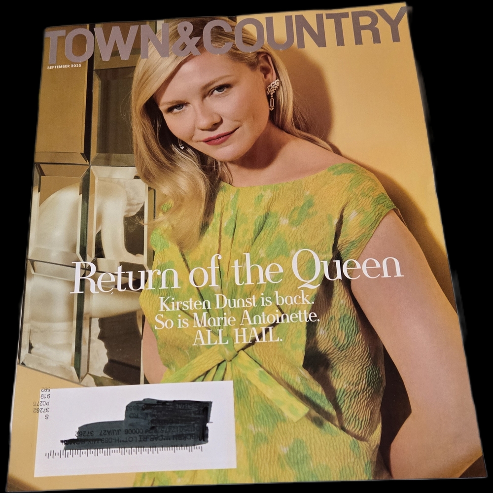 Magnolia And Town & Country Magazine LOT